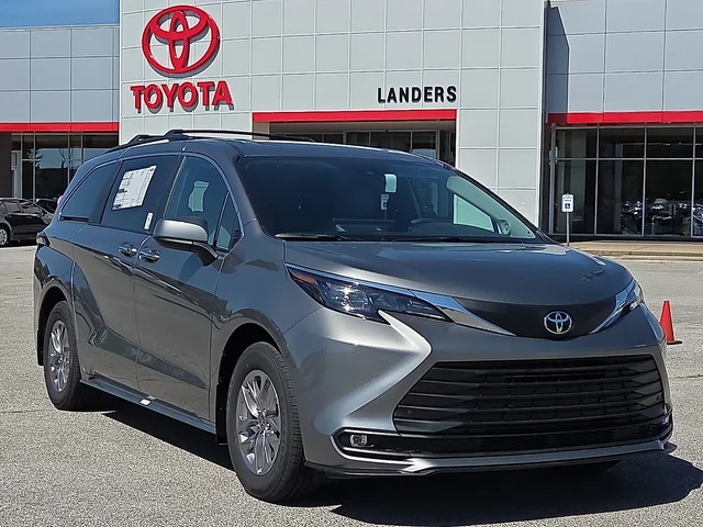 2026 Toyota Sienna XLE
