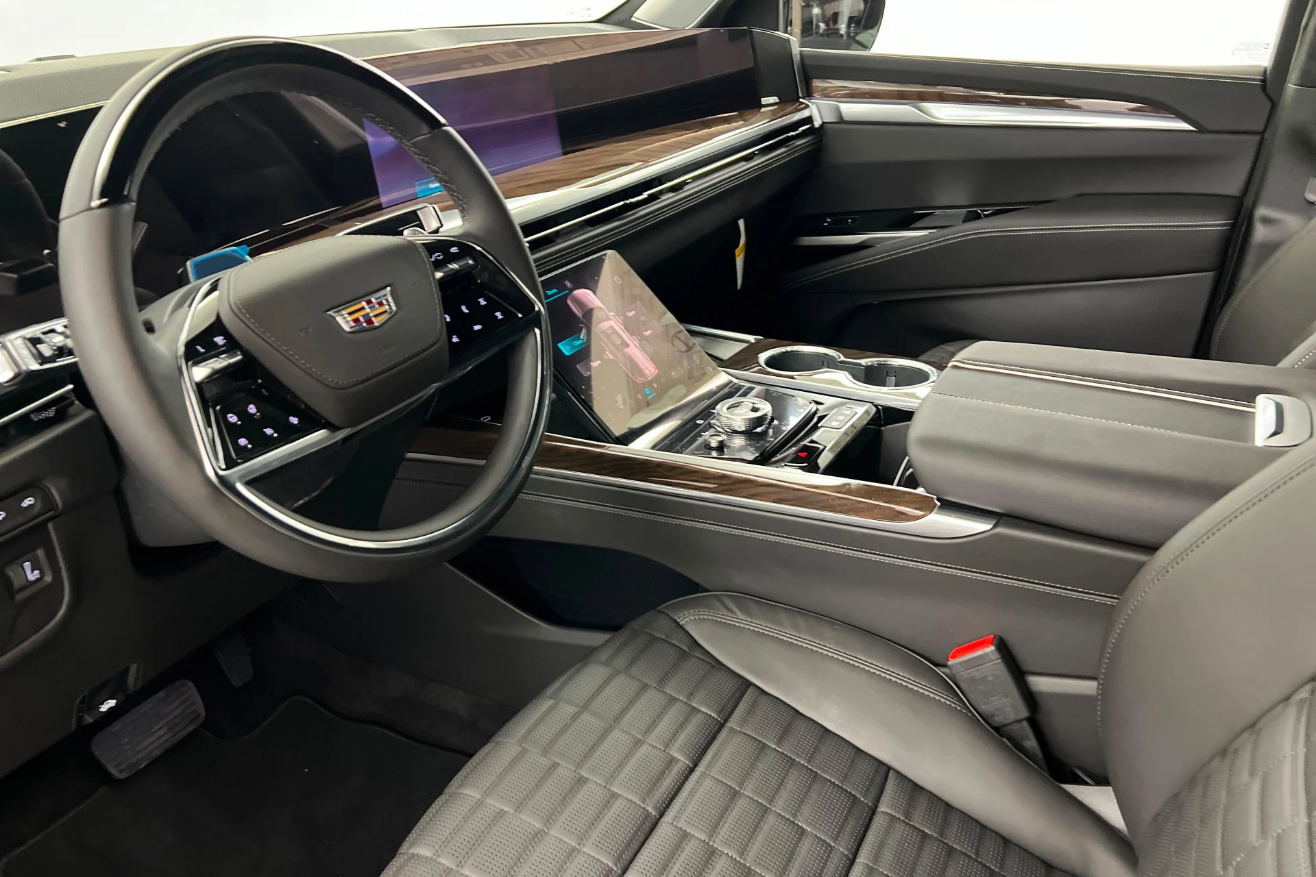 2026 Cadillac Escalade Platinum Sport - Photo 15