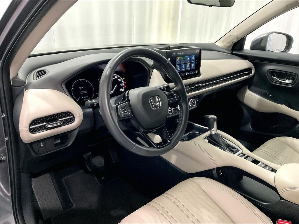 Used 2024 Gray Honda EX-L image 8