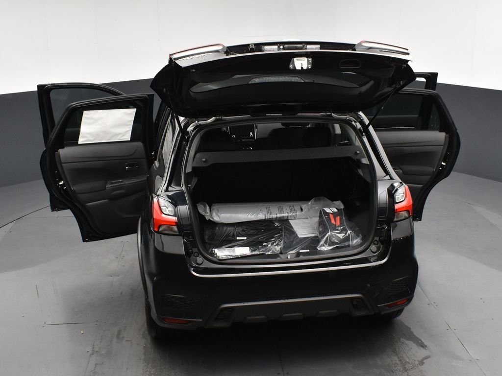 New 2026 Black Mitsubishi 2.0 LE image 22