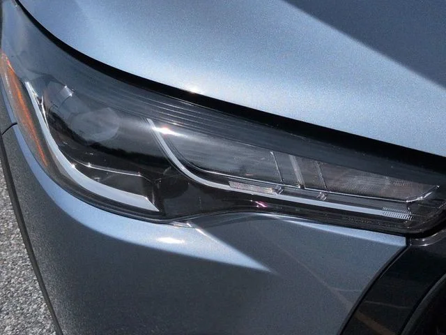 Certified Used 2024  Toyota L image 10