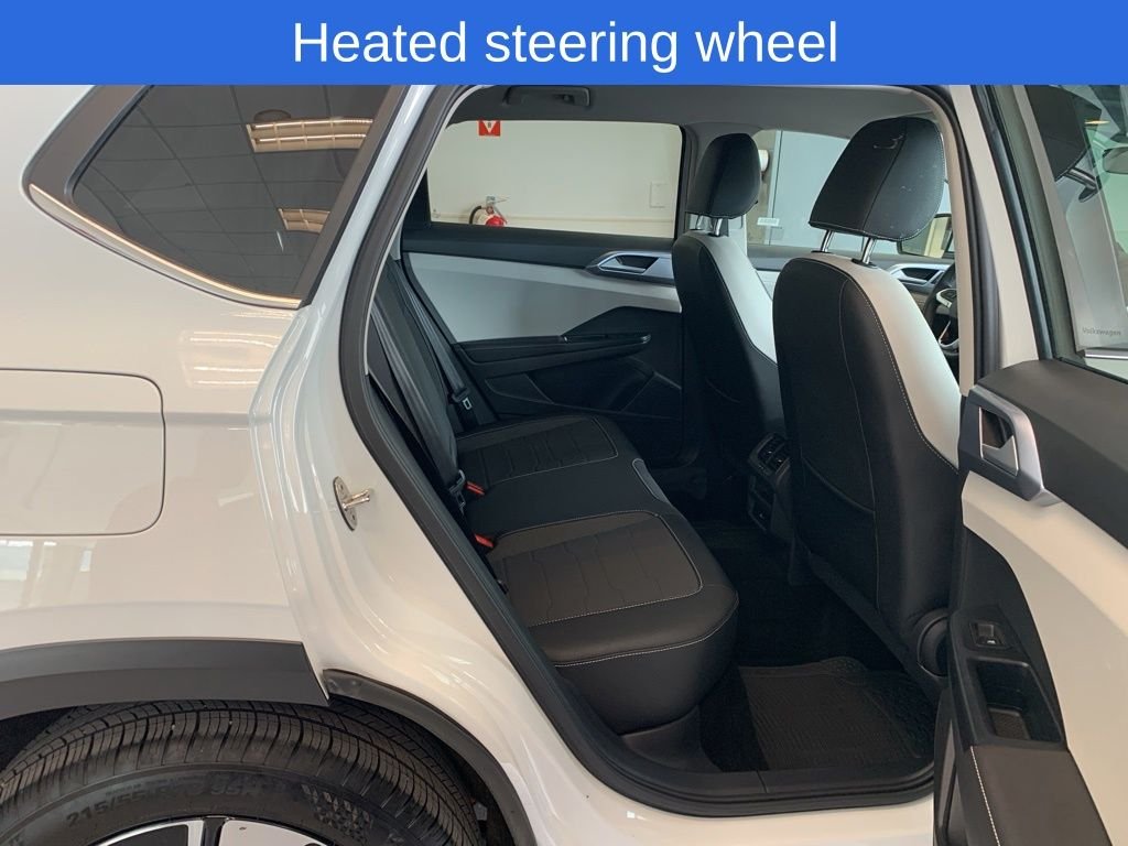 2025 Volkswagen Taos SE - Photo 16