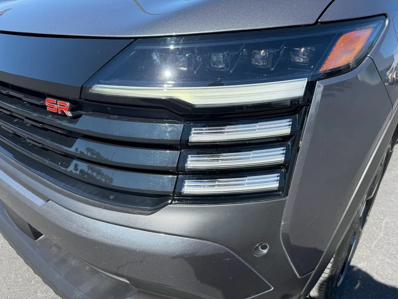 Used 2025 Gun Metallic/supe Nissan SR image 25
