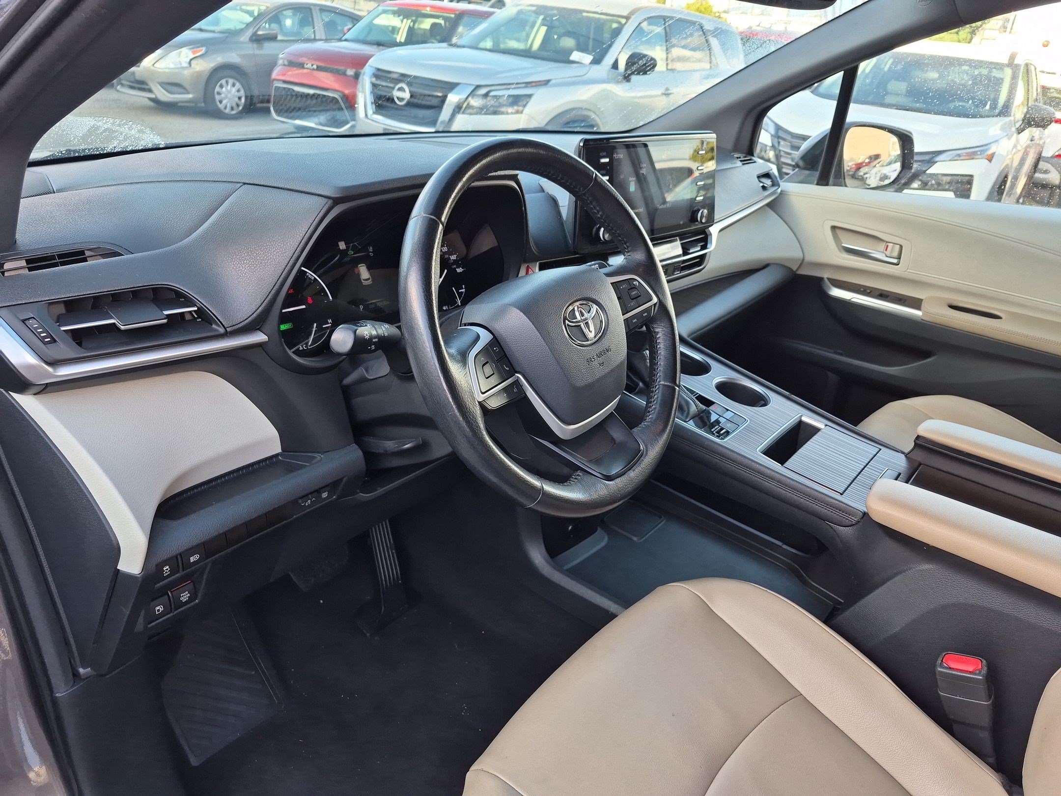 Used 2021 Predawn Gray Mica Toyota XLE image 14