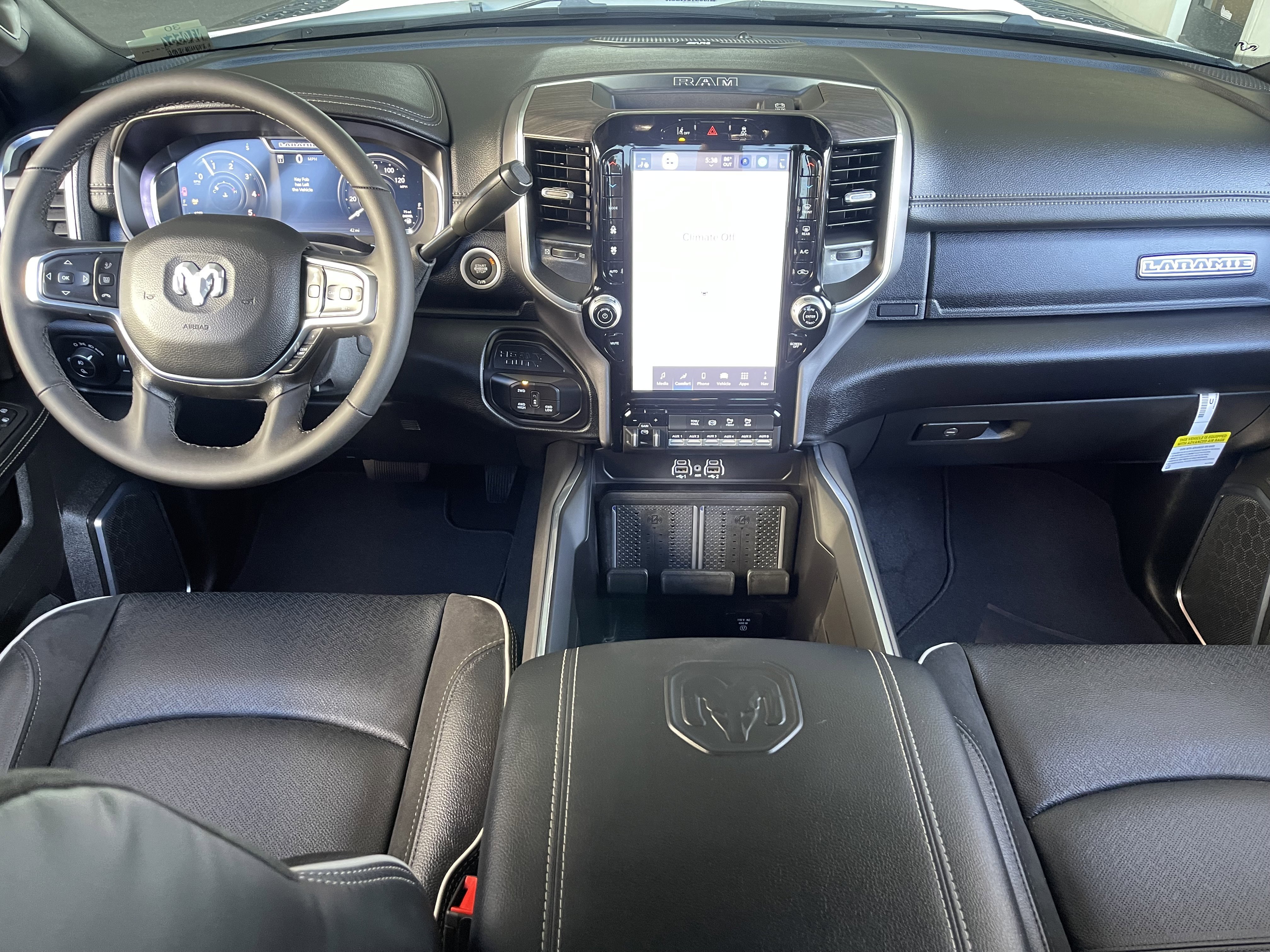 New 2026 Bright White Clear-Coat Exterior Paint RAM Laramie image 24