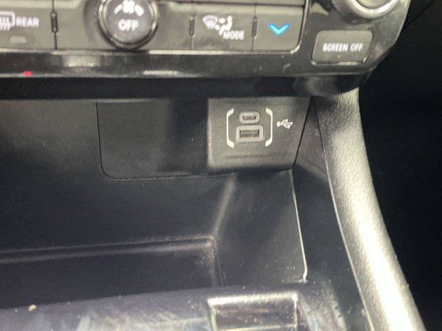 Used 2023 Redline Pearlcoat Jeep Limited image 23
