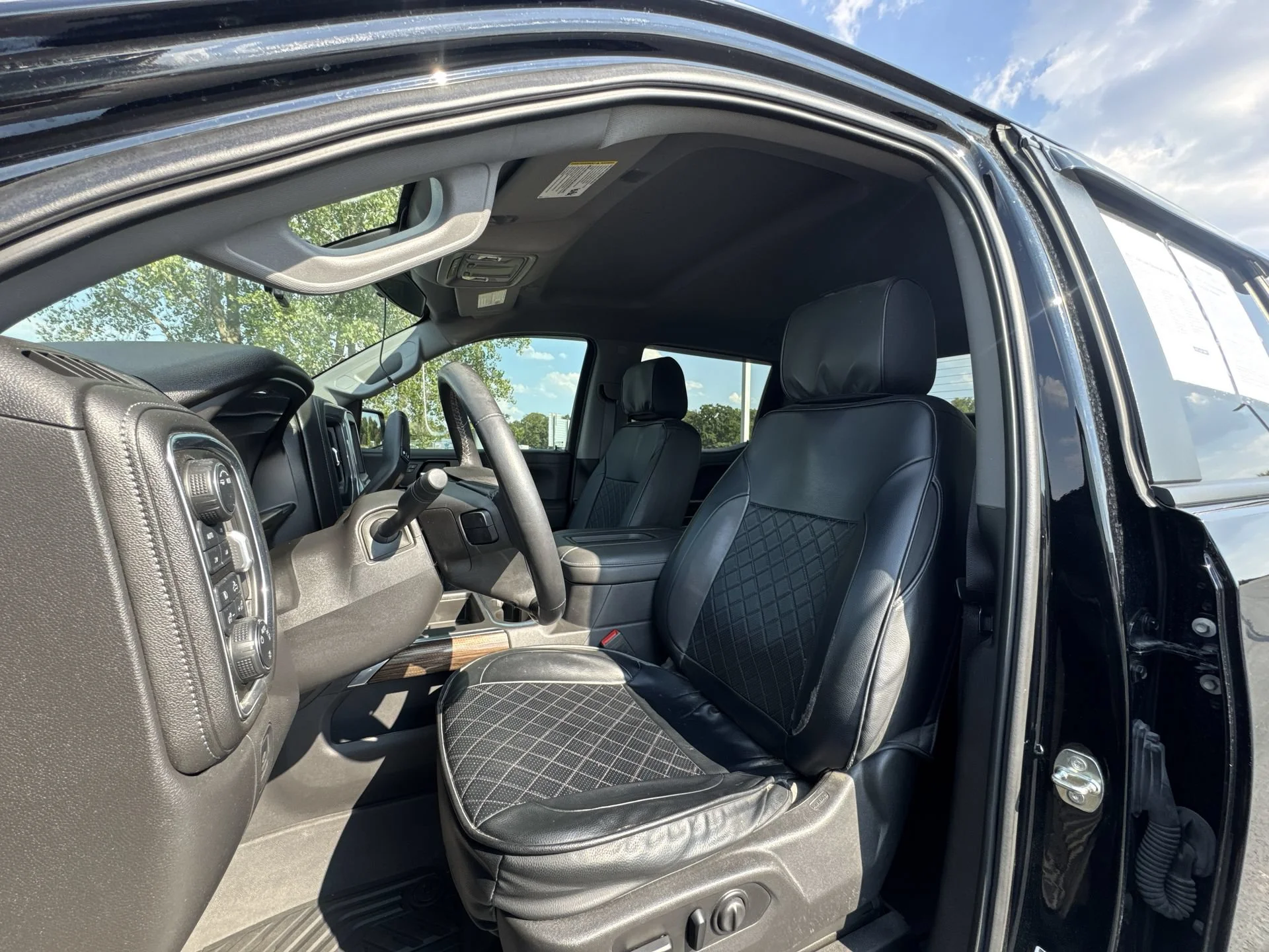 2021 Chevrolet Silverado 1500 RST - Photo 11