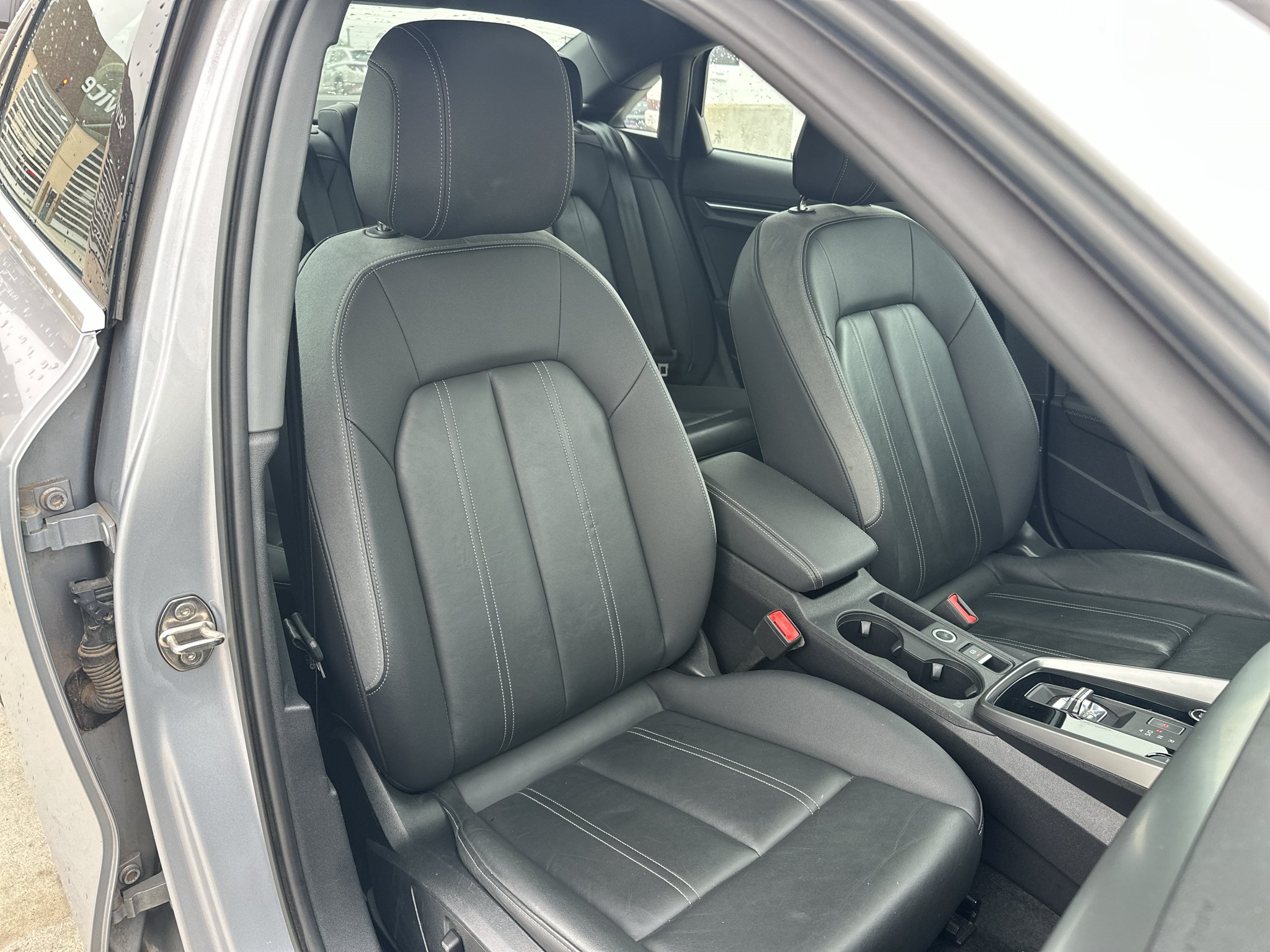 Used 2024 Manhattan Gray Metallic Audi Premium image 31