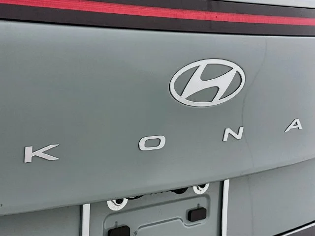 New 2027 Green Hyundai Limited image 23