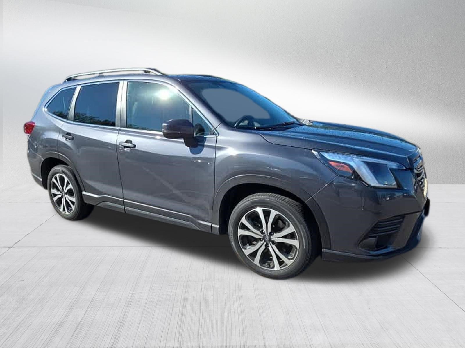 Used 2022 Subaru Forester Limited with VIN JF2SKANC3NH487796 for sale in Vadnais Heights, Minnesota