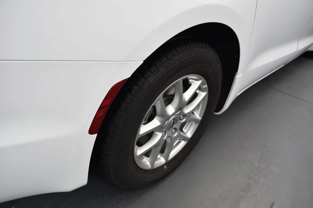 Used 2022 White Chrysler Touring L image 21