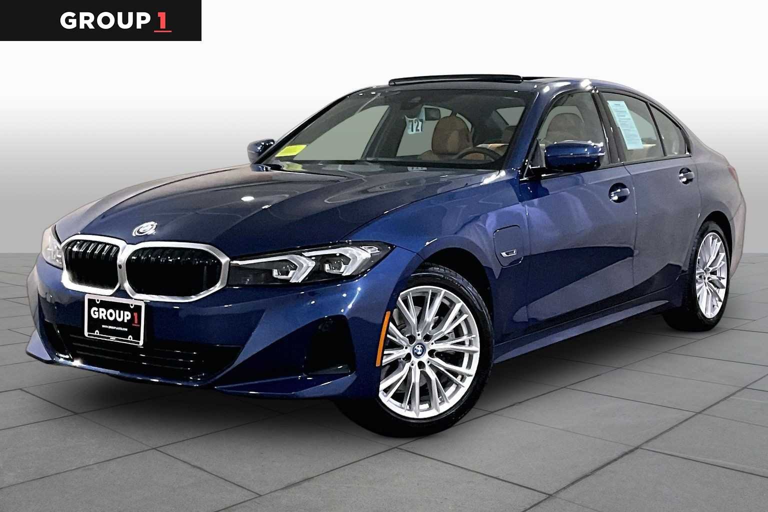 2023 BMW 3 Series 330e xDrive Sedan's photo