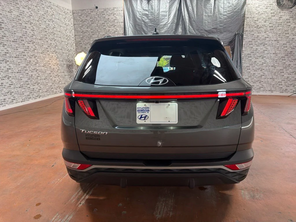 Used 2023 Amazon Gray Hyundai SEL image 6