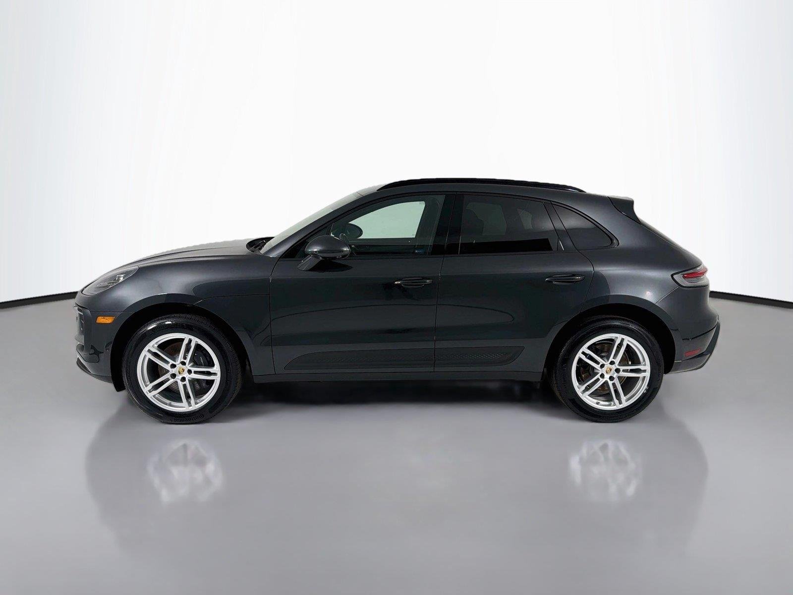 Used 2023 Volcano Grey Metallic Porsche  image 3