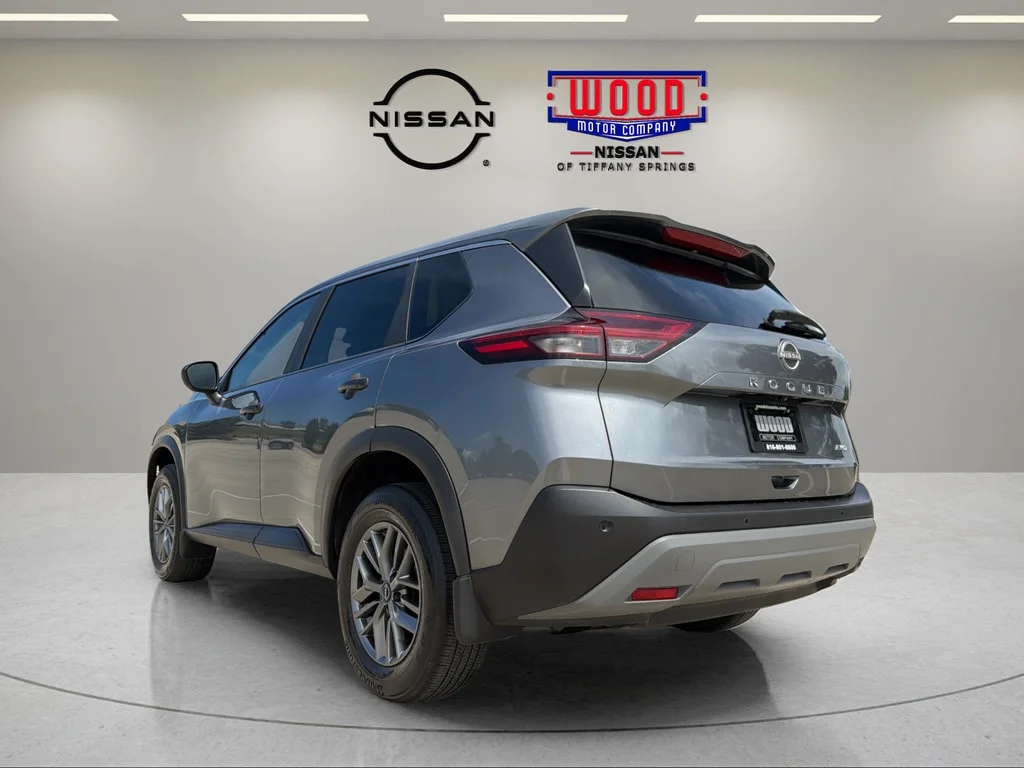 Used 2023 Gun Metallic Nissan S image 4