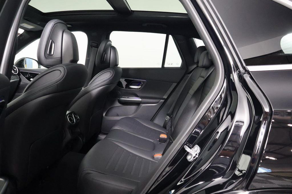 New 2026 Black Mercedes-Benz GLC 300 image 6