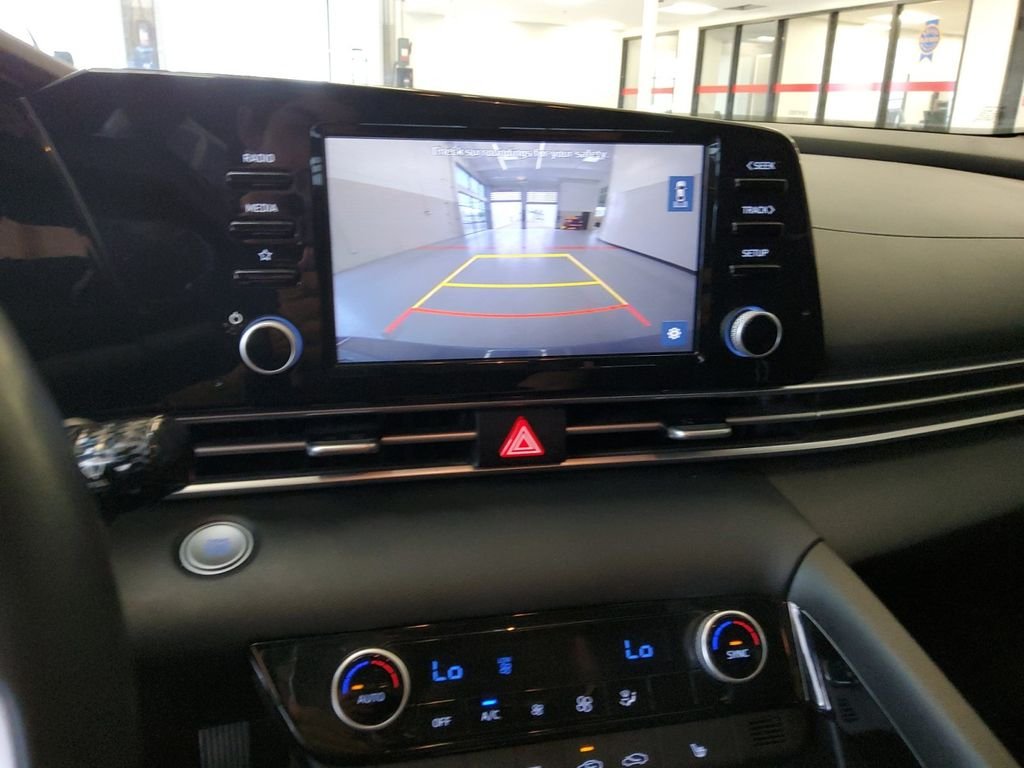 Used 2022 Gray Hyundai SEL image 25