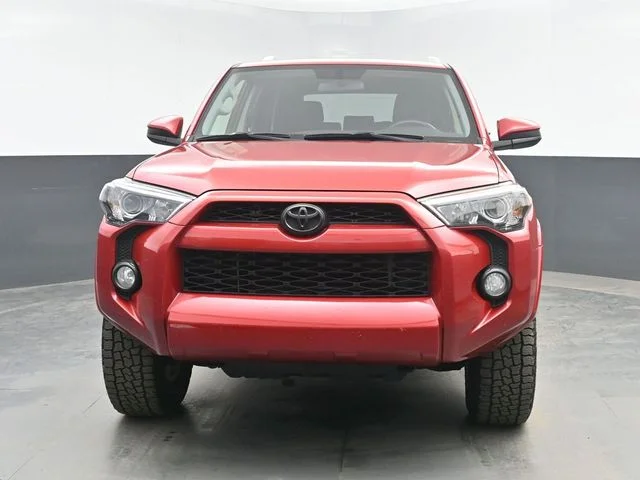 Used 2018 Barcelona Red Metallic Toyota SR5 image 3