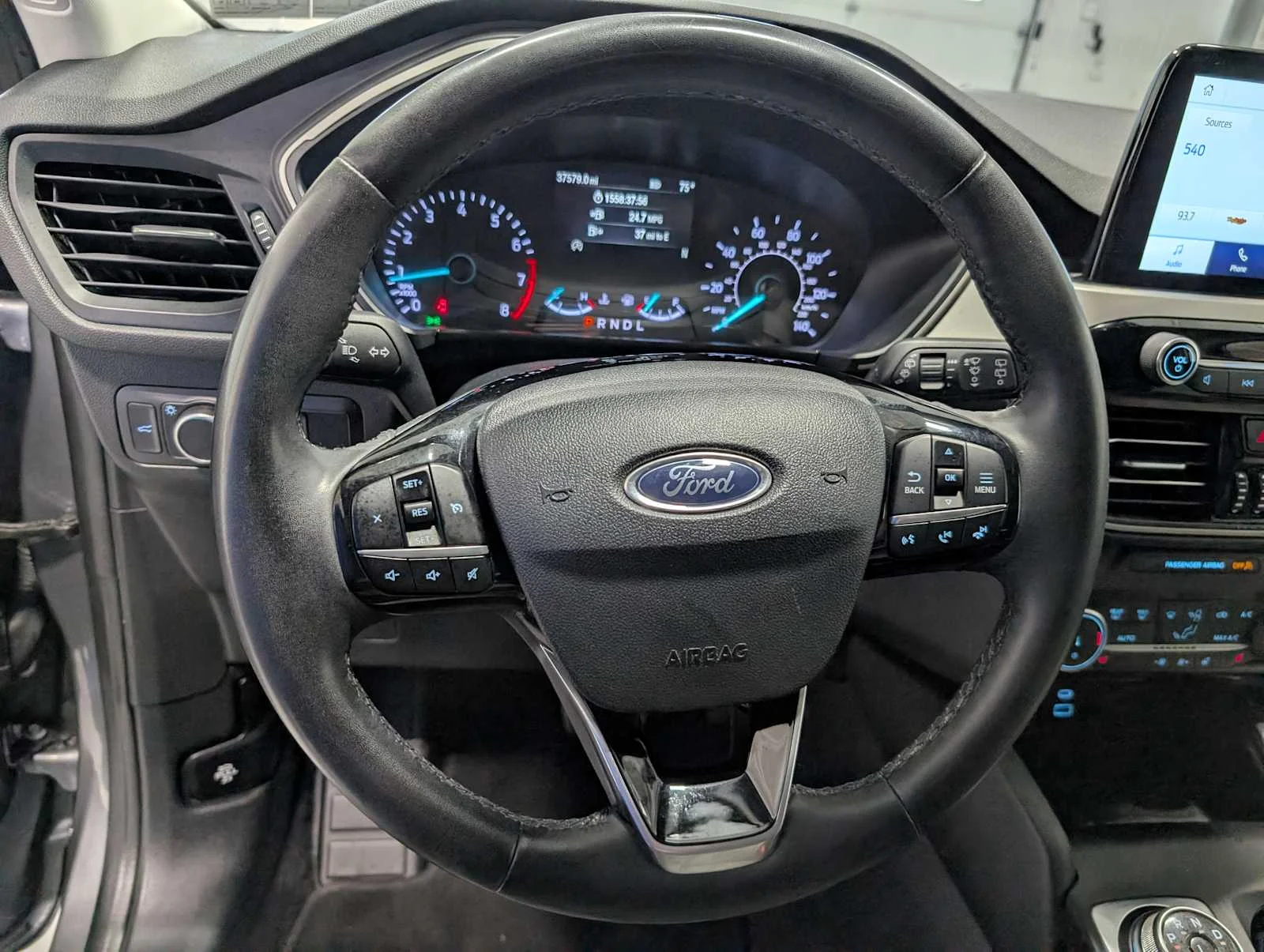 Used 2022 Carbonized Gray Metallic Ford SE image 36