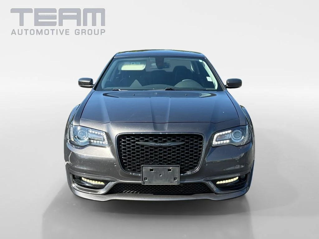 Used 2022 Gray Chrysler Touring image 2