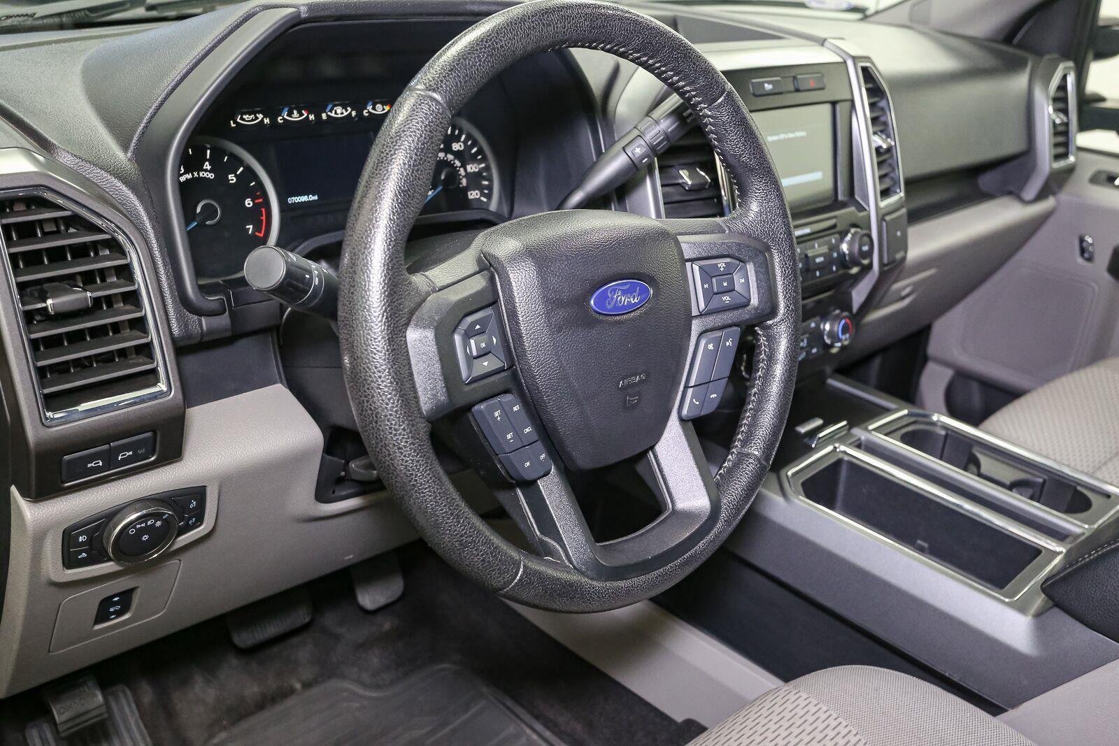 Used 2016 Ingot Silver Metallic Ford XLT image 24
