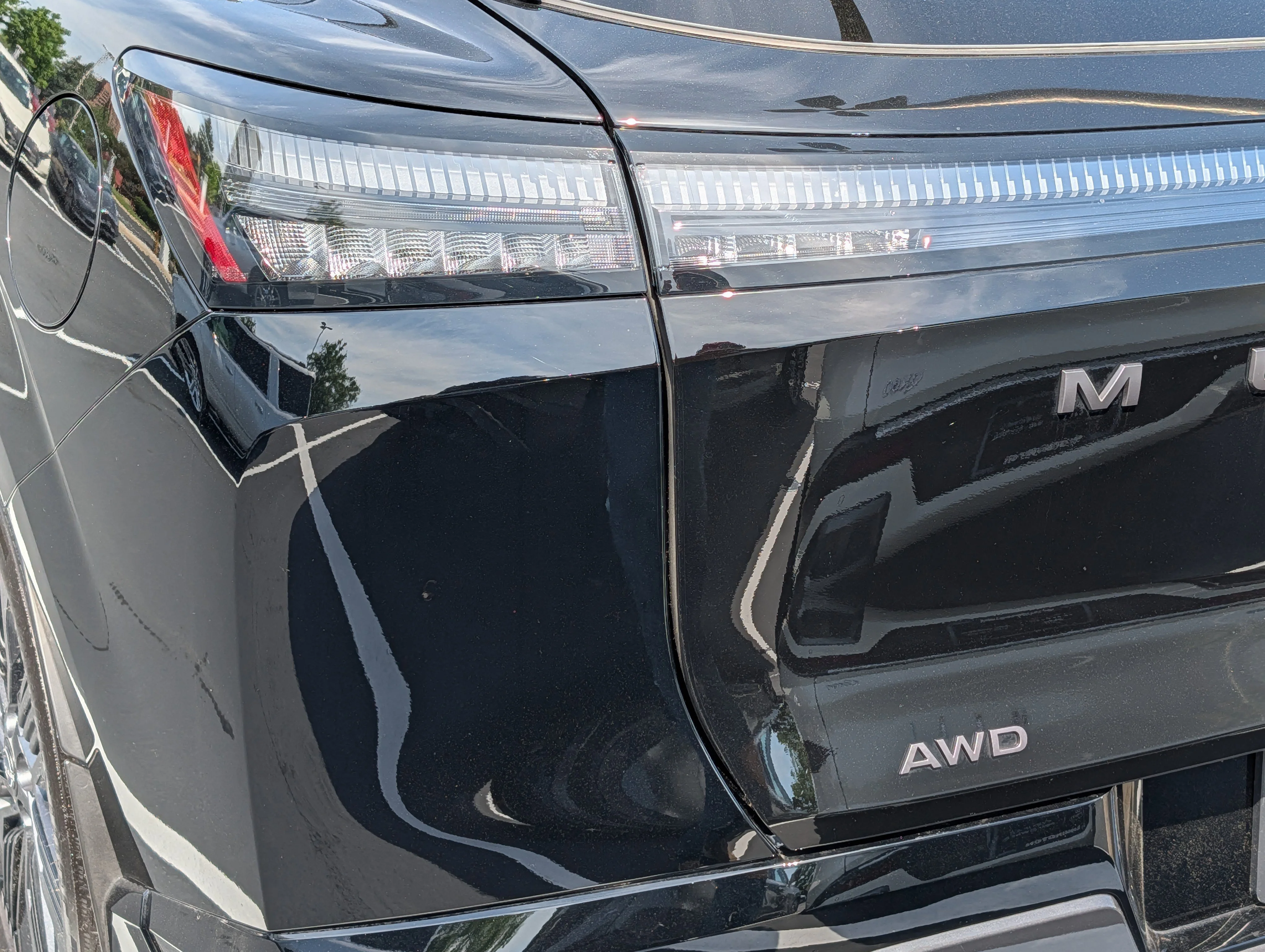 Used 2026 Super Black Nissan Platinum image 17