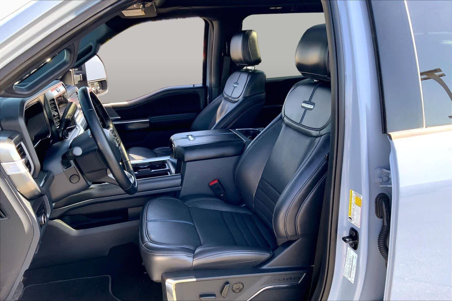 Used 2025 Glacier Gray Metallic Tri-Coat Ford Platinum image 8