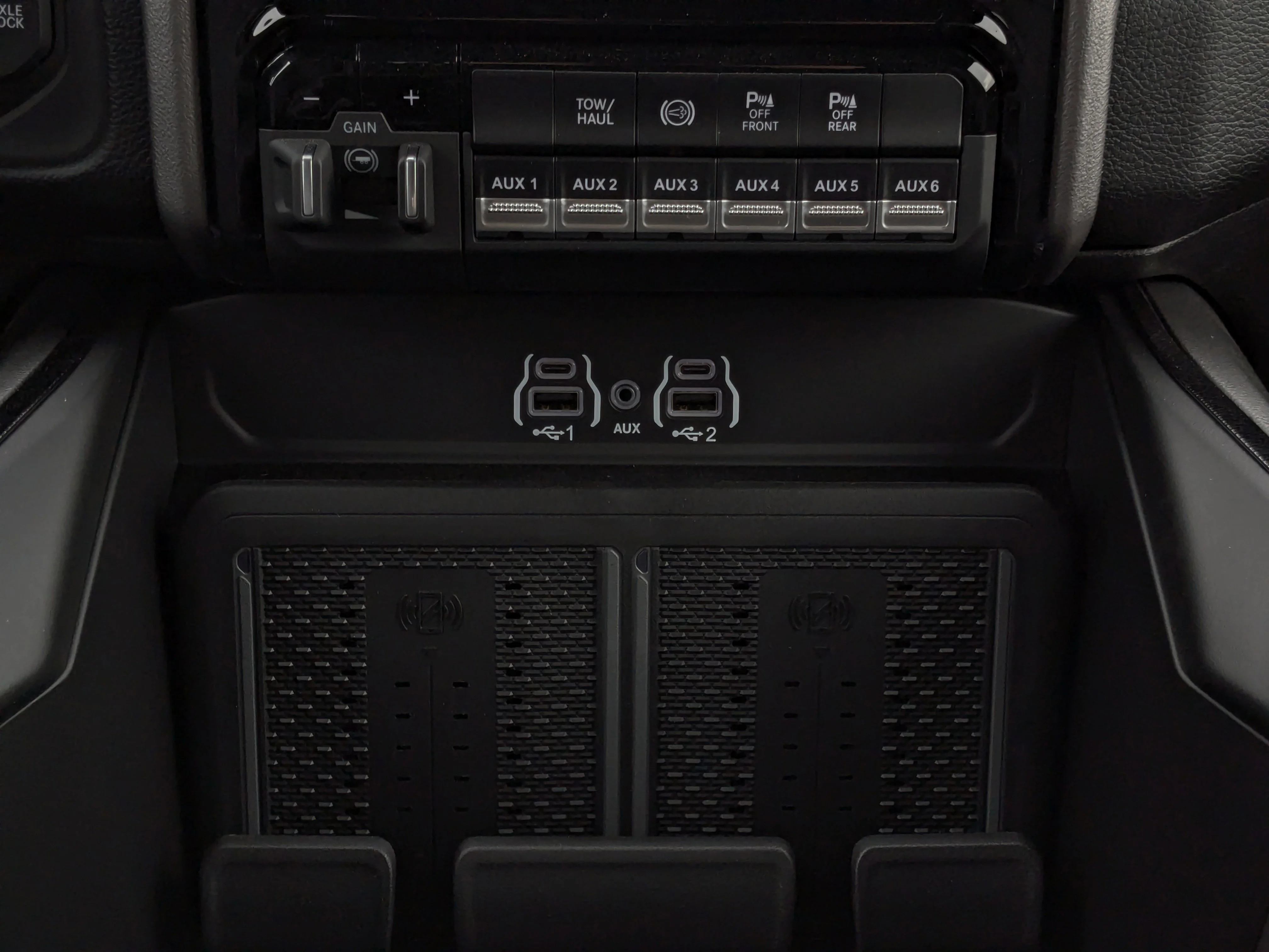 New 2026 White RAM Rebel - 6.7L CUMMINS HO DIESEL  LEVEL 1 GRP  5TH WHEEL TOW GRP image 24
