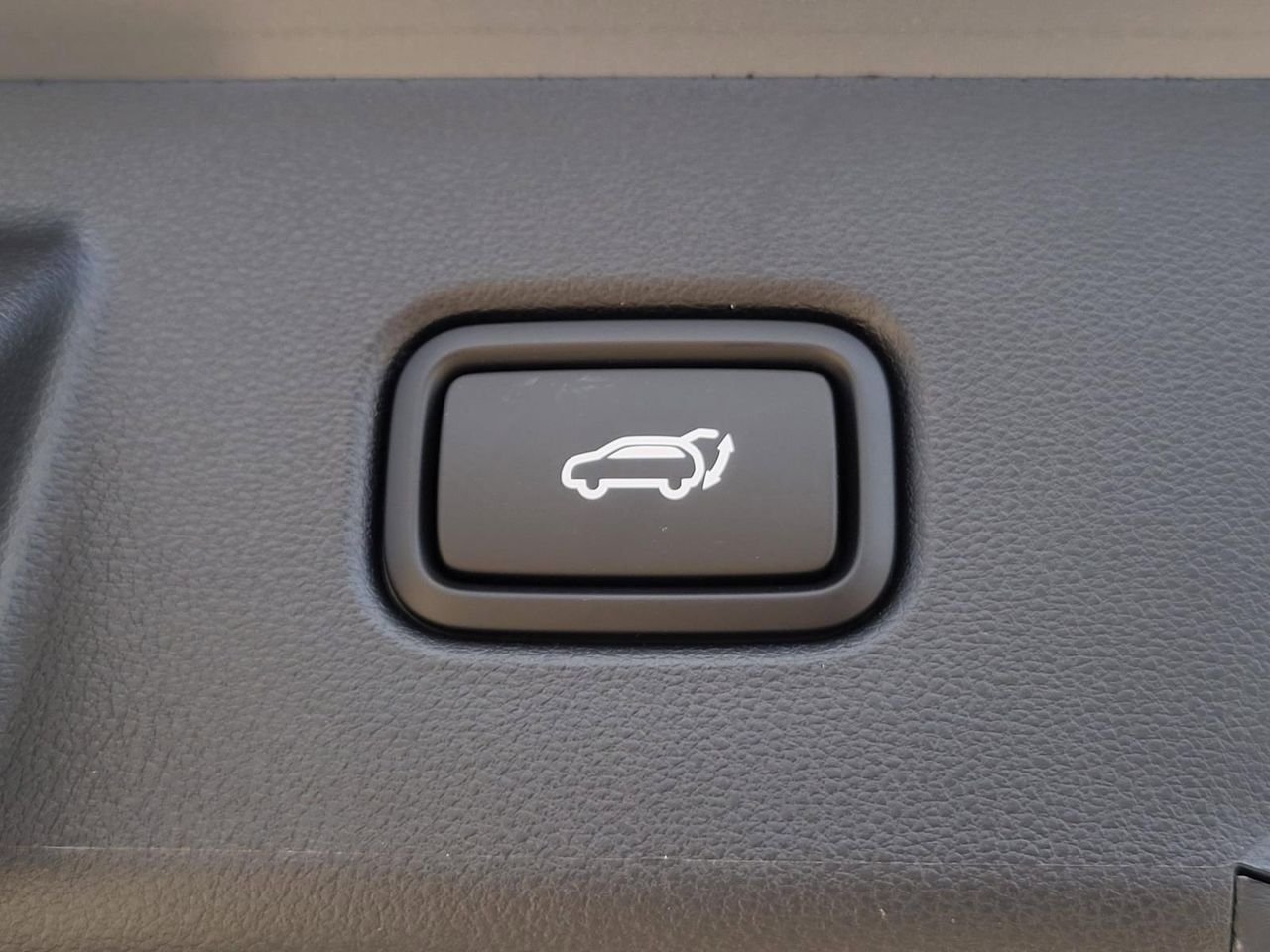 New 2026 Ecotronic Gray Hyundai SEL AWD image 9