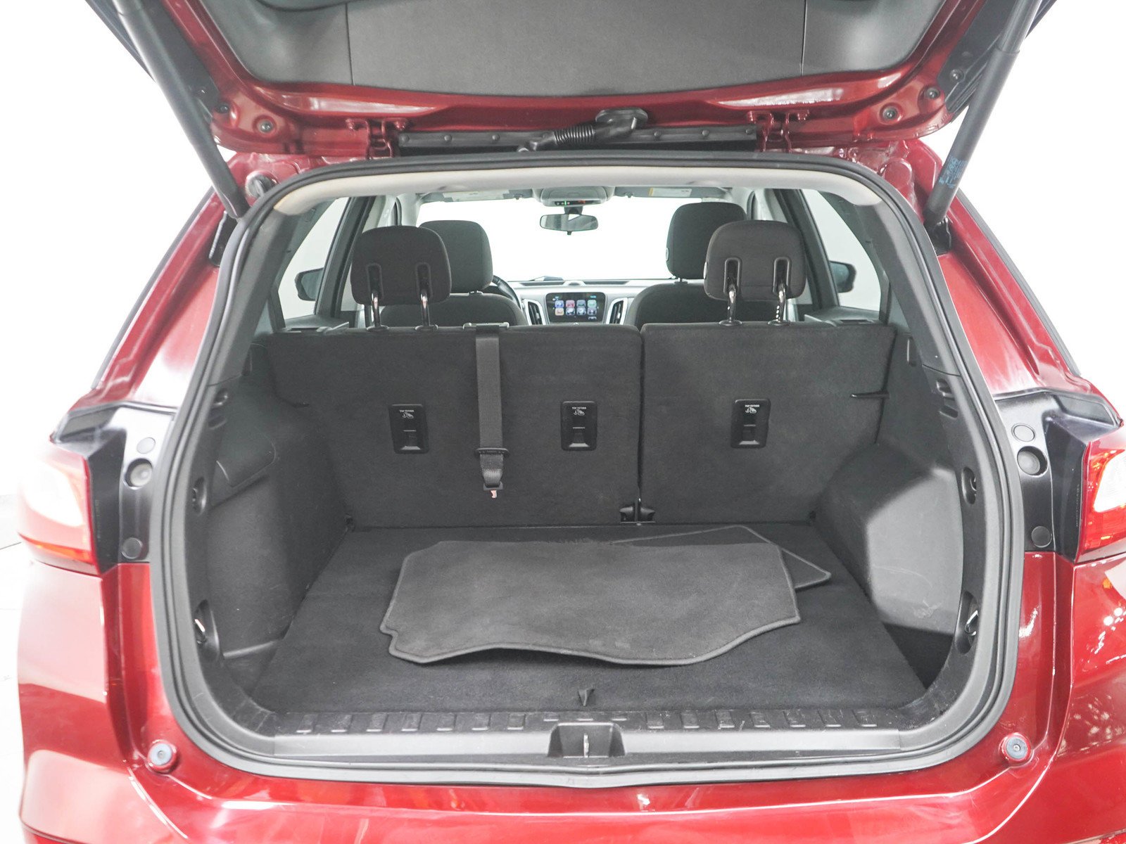 Used 2018 Cajun Red Tintcoat Chevrolet AWD 4dr LT w/2LT image 17
