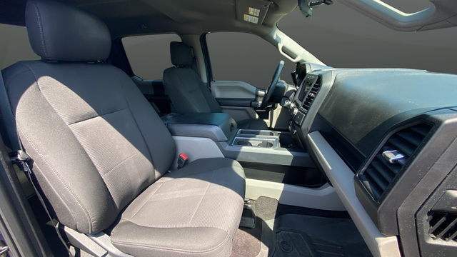 Used 2018 Blue Jeans Metallic Ford XL image 25