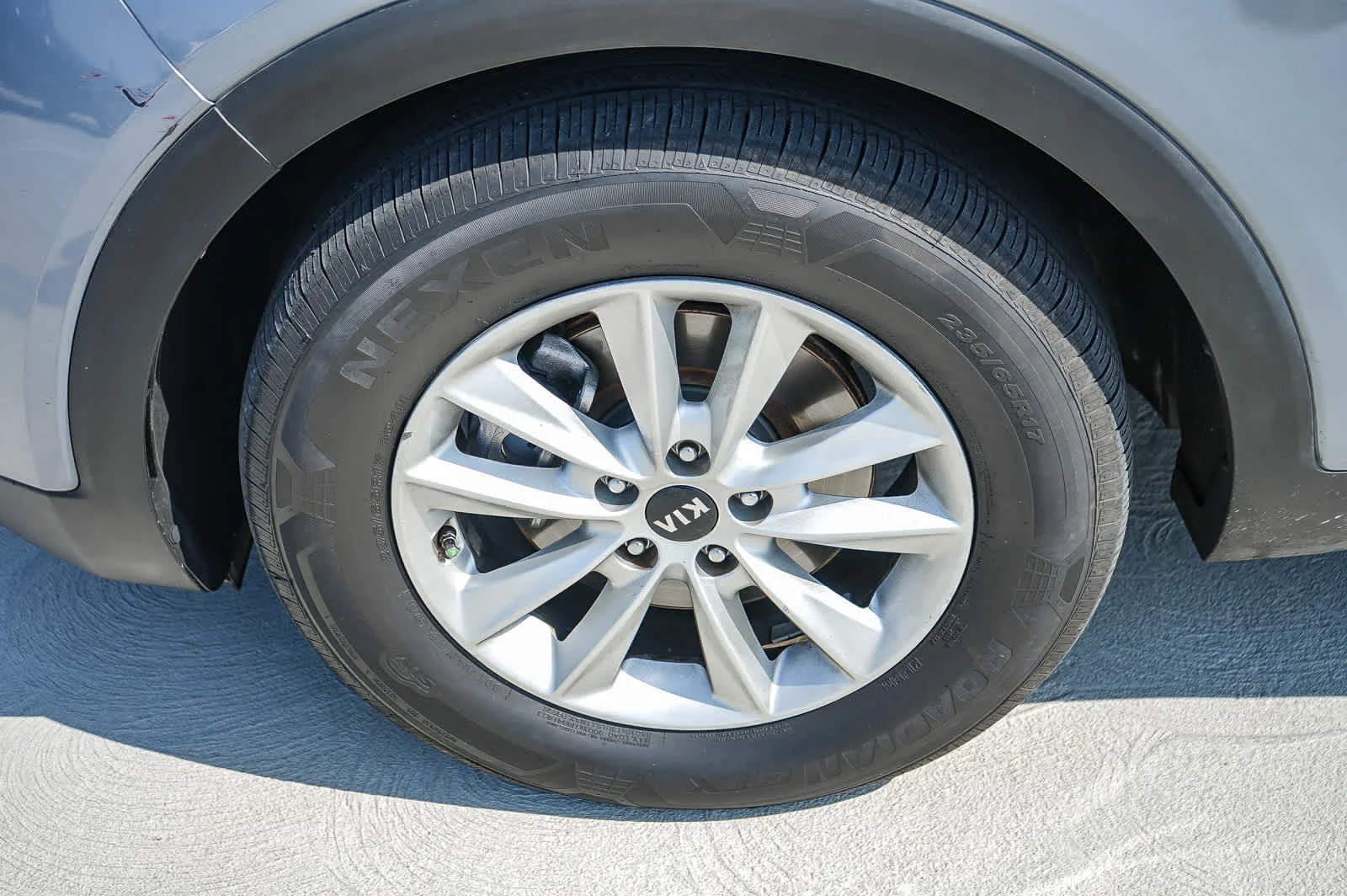 Used 2020 Everlasting Silver Kia LX V6 image 11
