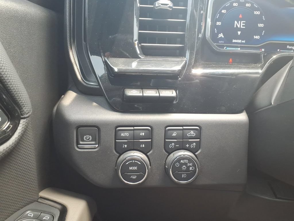 2023 Chevrolet Silverado 1500 ZR2 - Photo 13