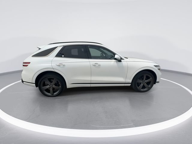 Used 2023 White Genesis 2.5T image 9