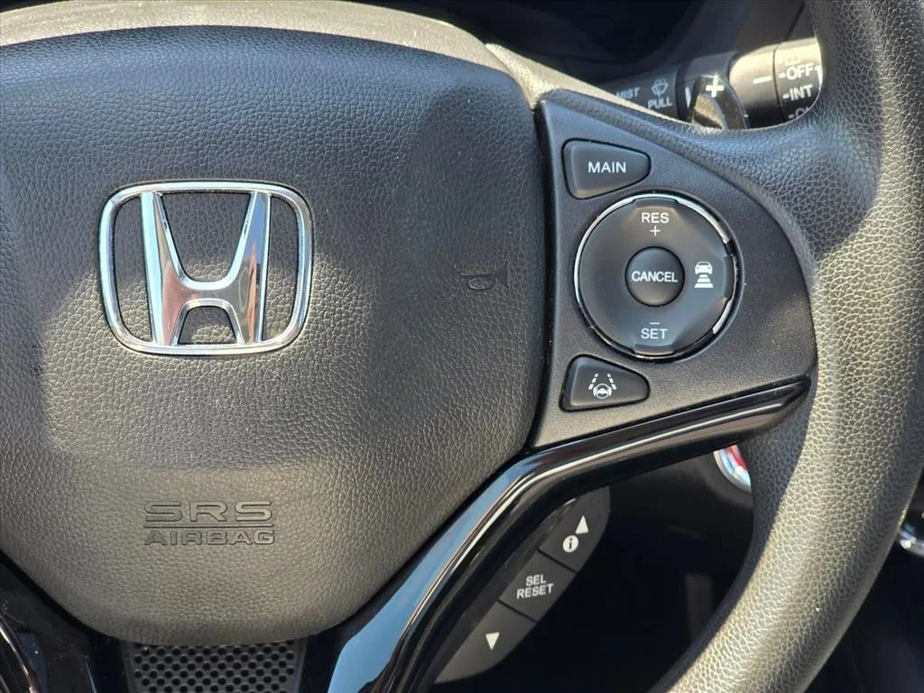 Used 2021 Silver Honda EX image 17