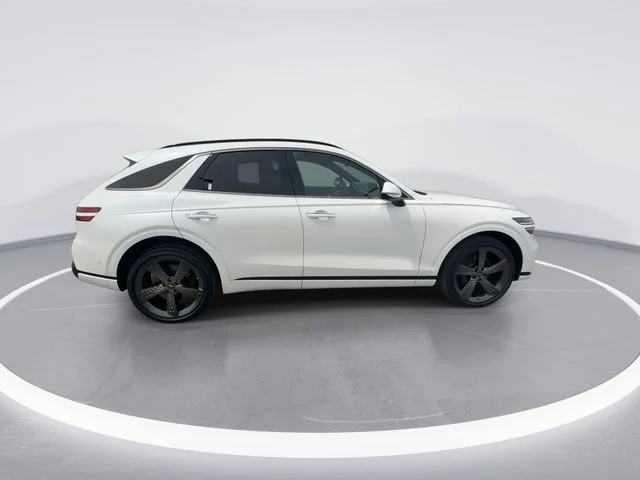 Used 2023 White Genesis 2.5T image 9