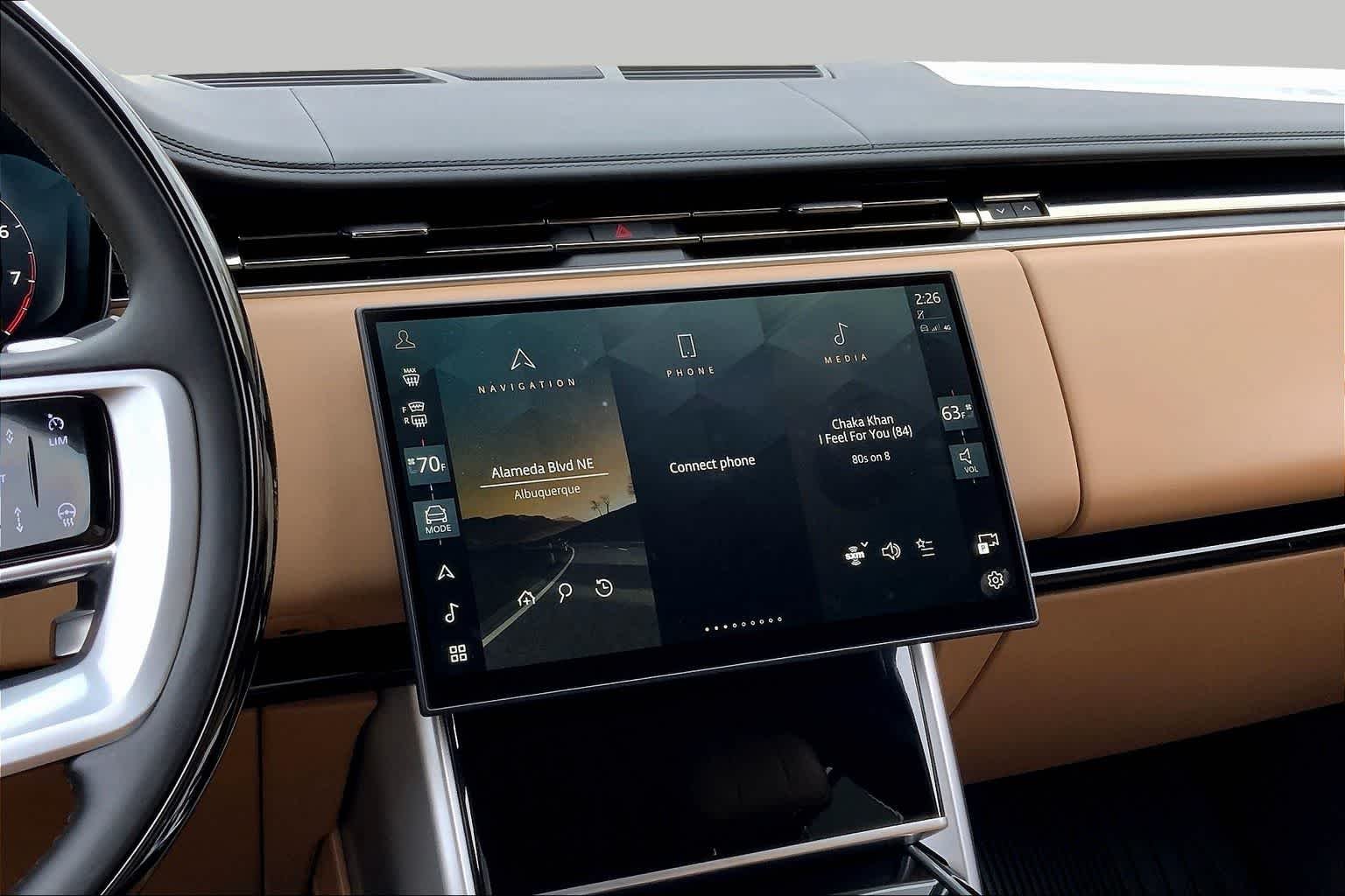 New 2025 Carpathian Grey Land Rover SE image 6