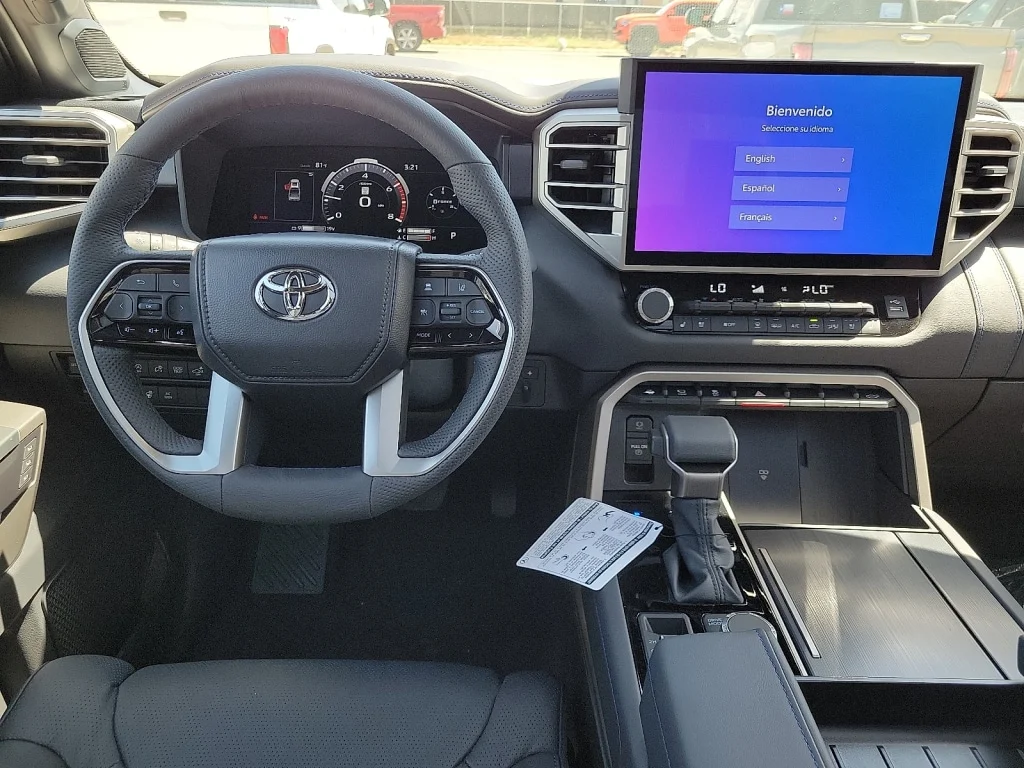 New 2026 Wind Chill Pear Toyota Platinum image 8