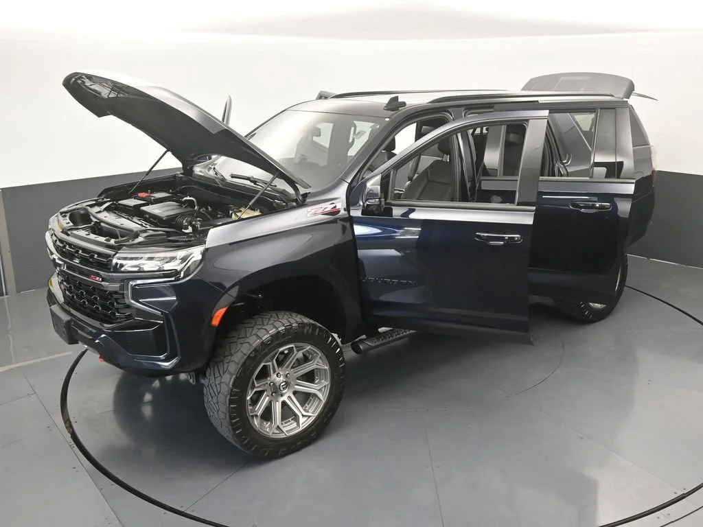 Used 2022 MIDNIGHT BLUE METALLIC Chevrolet Z71 image 79
