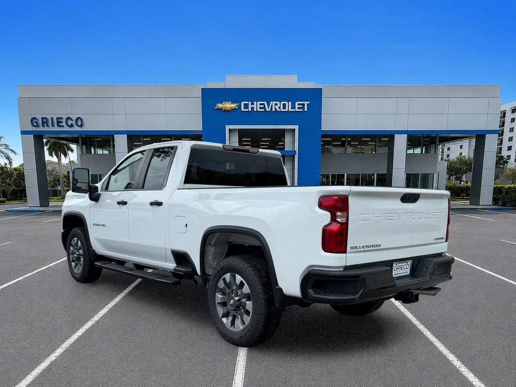 New 2026 Summit White Chevrolet Custom image 5