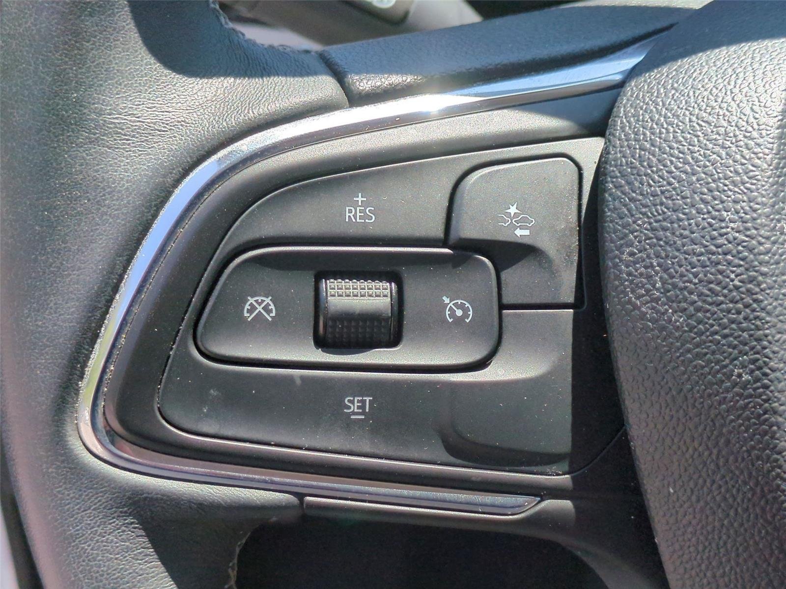 Used 2023 Summit White Buick Select image 19