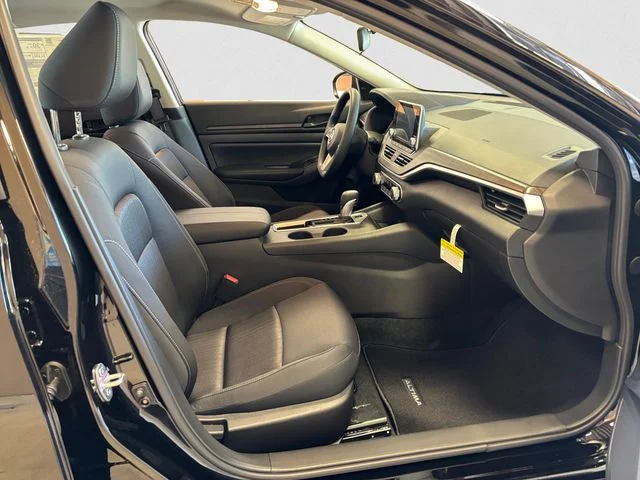 New 2026 Black Nissan 2.5 SV image 16