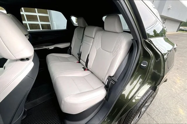 Certified Used 2023 NORI GREEN PEARL Lexus 350 Premium image 22