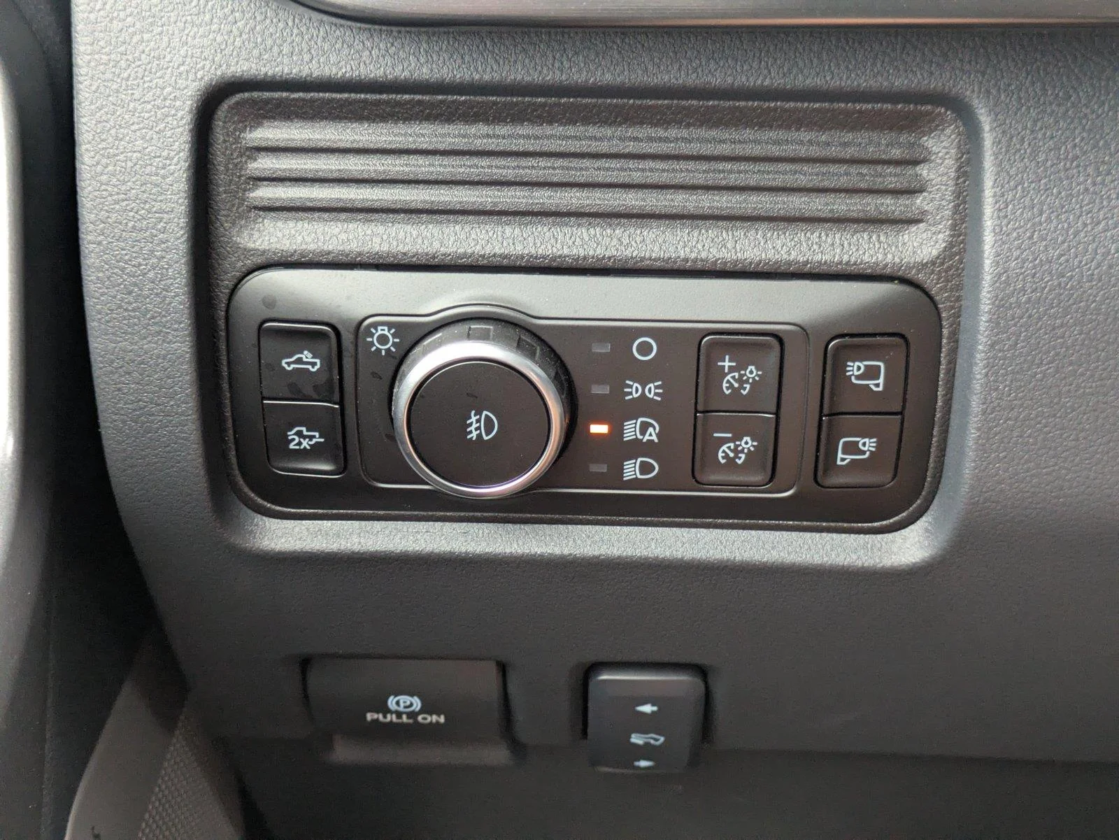 New 2026 Avalanche Ford F-250® Lariat® image 22