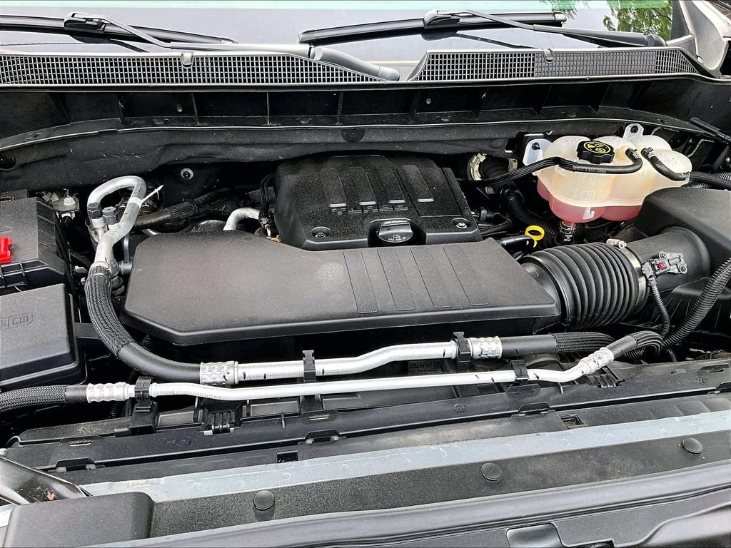 Used 2024 Gray Chevrolet LT image 34