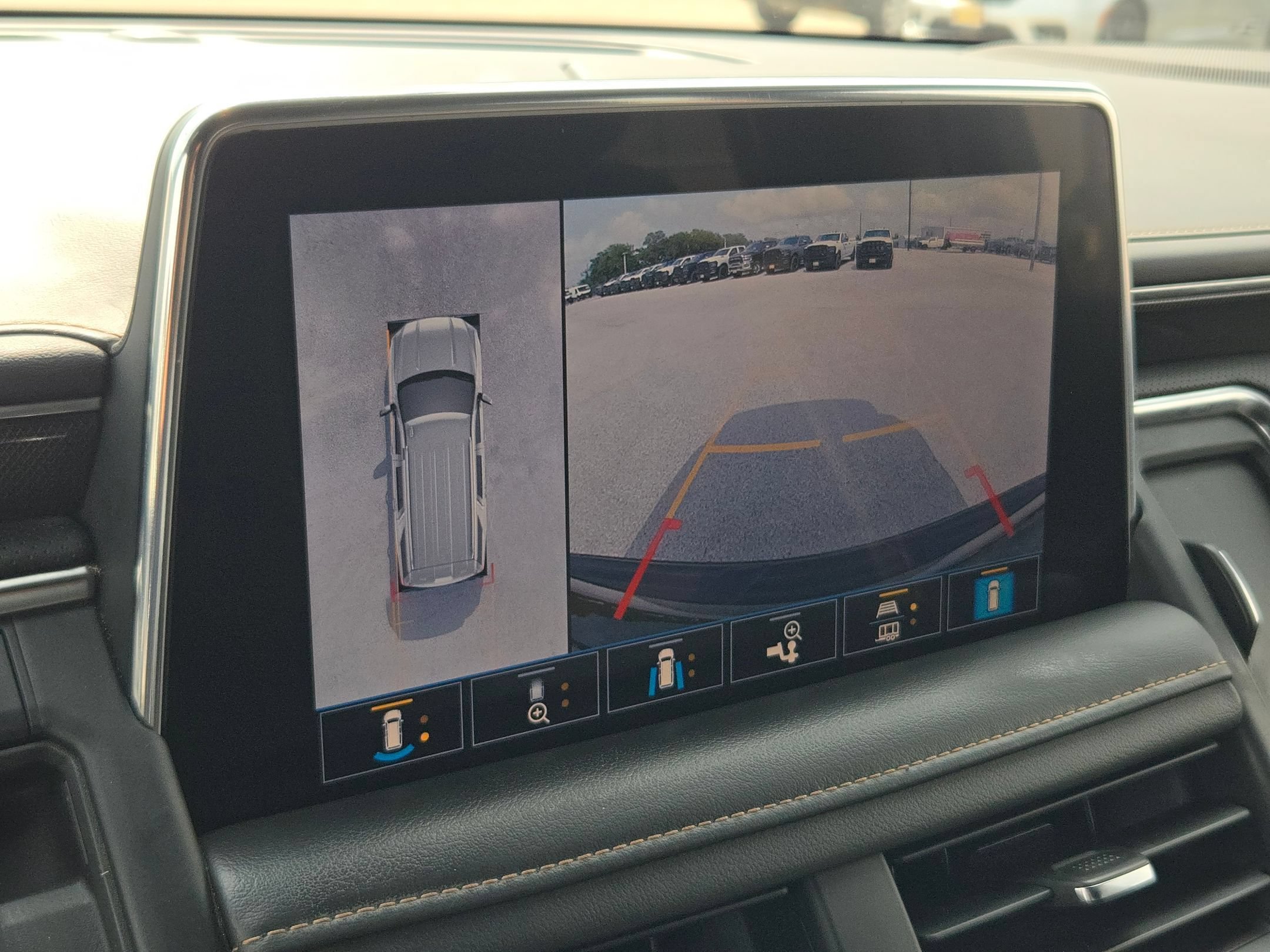 Used 2021 Onyx Black GMC AT4 image 17