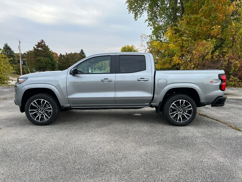 2026 Chevrolet Colorado Z71 - Photo 6