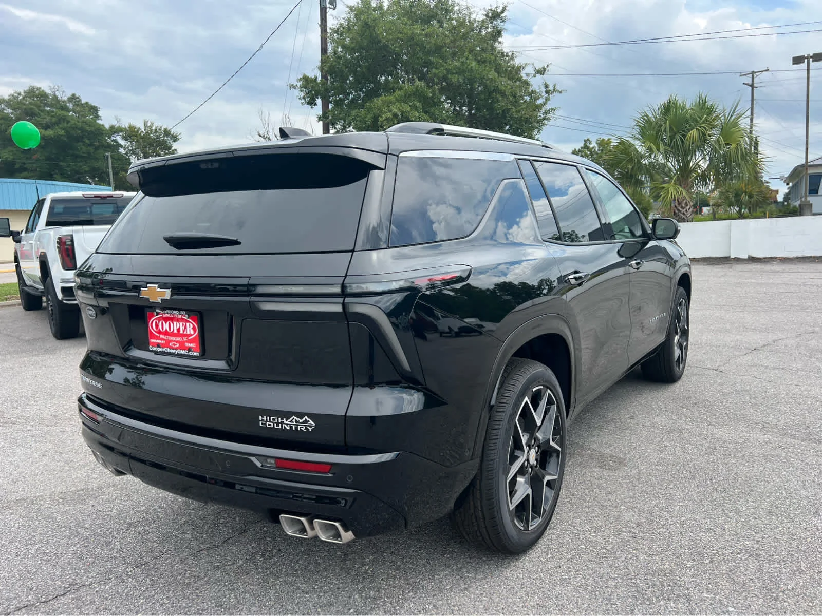 New 2026 Mosaic Black Metallic Chevrolet High Country image 3