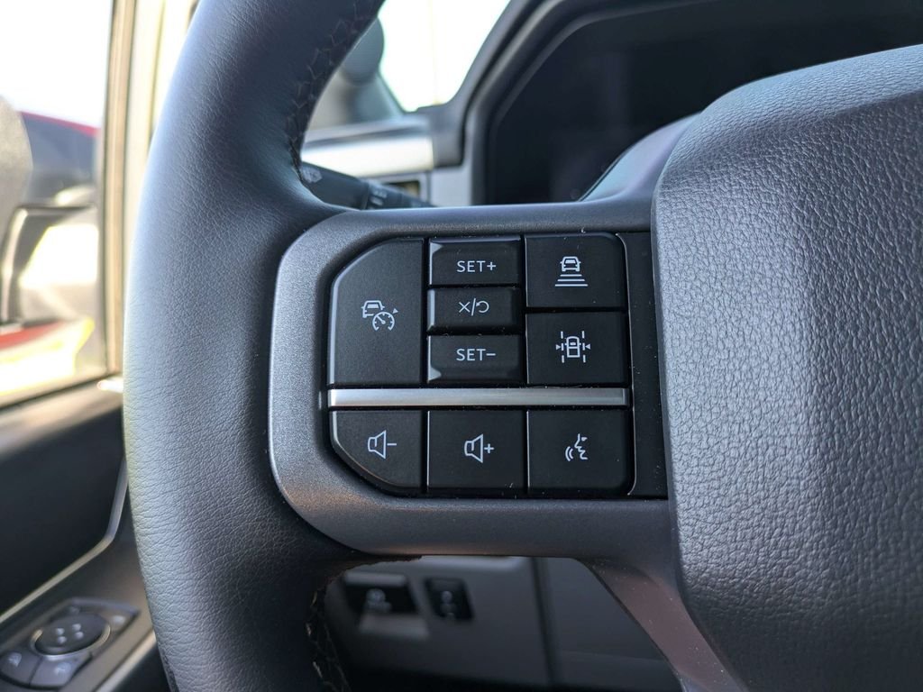 Used 2025 Red Ford Lariat image 28