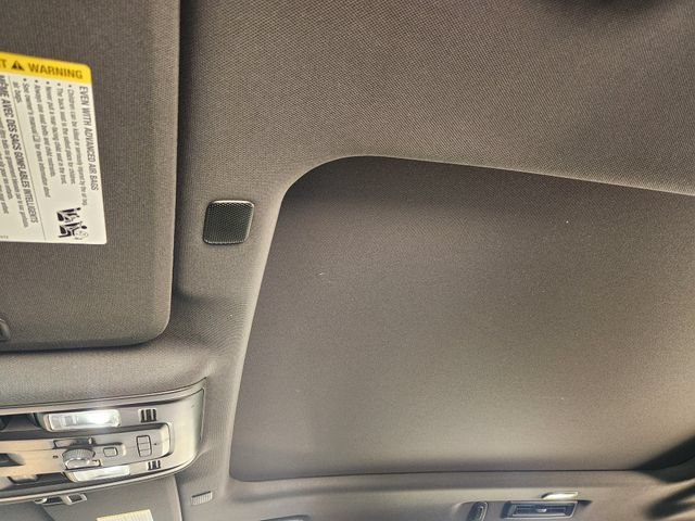 Used 2024 Black Chevrolet Z71 image 27